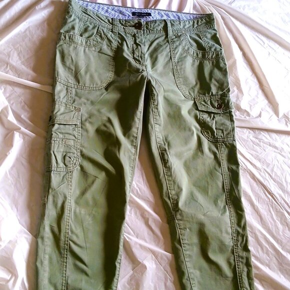 TOMMY HILFIGER HIGH-WAISTED GREEN COTTON KHAKI CARGO PANTS, SZ 6 - Picture 1 of 4